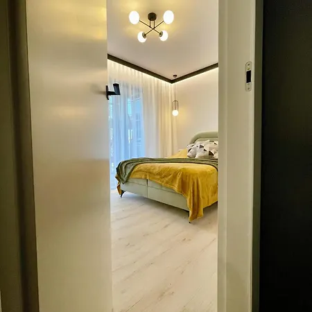 Zuraw Z Widokiem Na Jezioro Drweckie Royal Aparts Ostroda