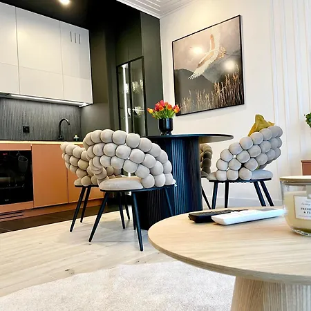 Apartment Zuraw Z Widokiem Na Jezioro Drweckie Royal Aparts